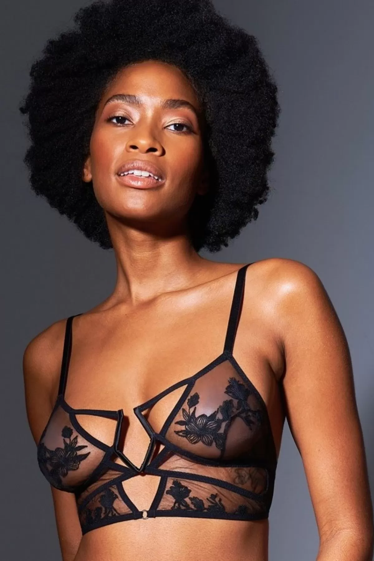 New Sally's Toy Aphrodite Bralette Black - M