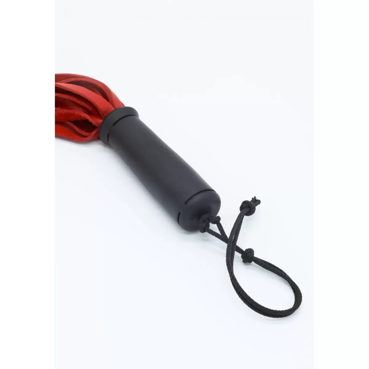 Best Sally's Toy Cowhide Handcraft Flogger Super Basic - Red