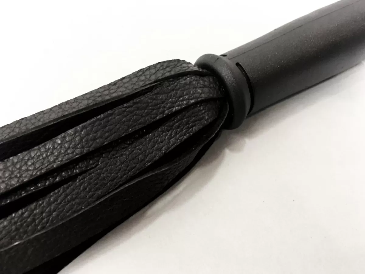 Cheap Sally's Toy Deerskin Handcraft Flogger Super Basic - Black