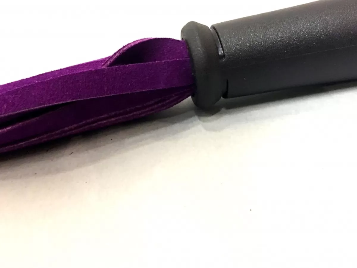 Discount Sally's Toy Suede Handcraft Flogger Super Basic - Purple